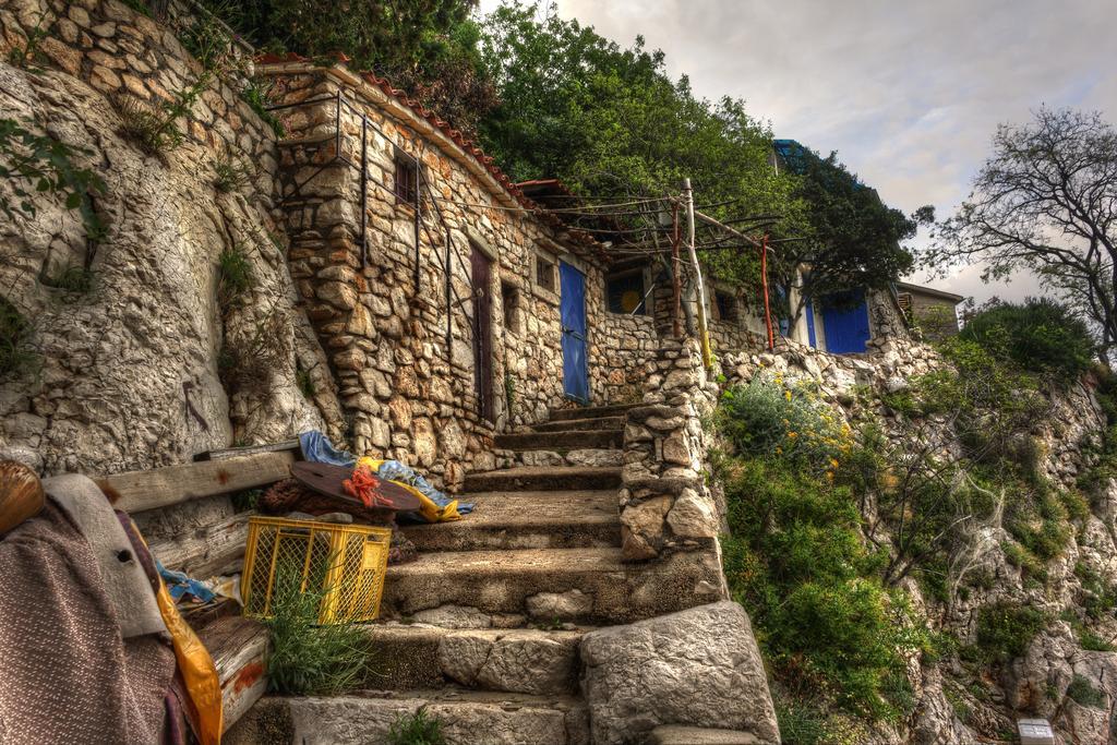 Apartments Renata - Brseč المظهر الخارجي الصورة