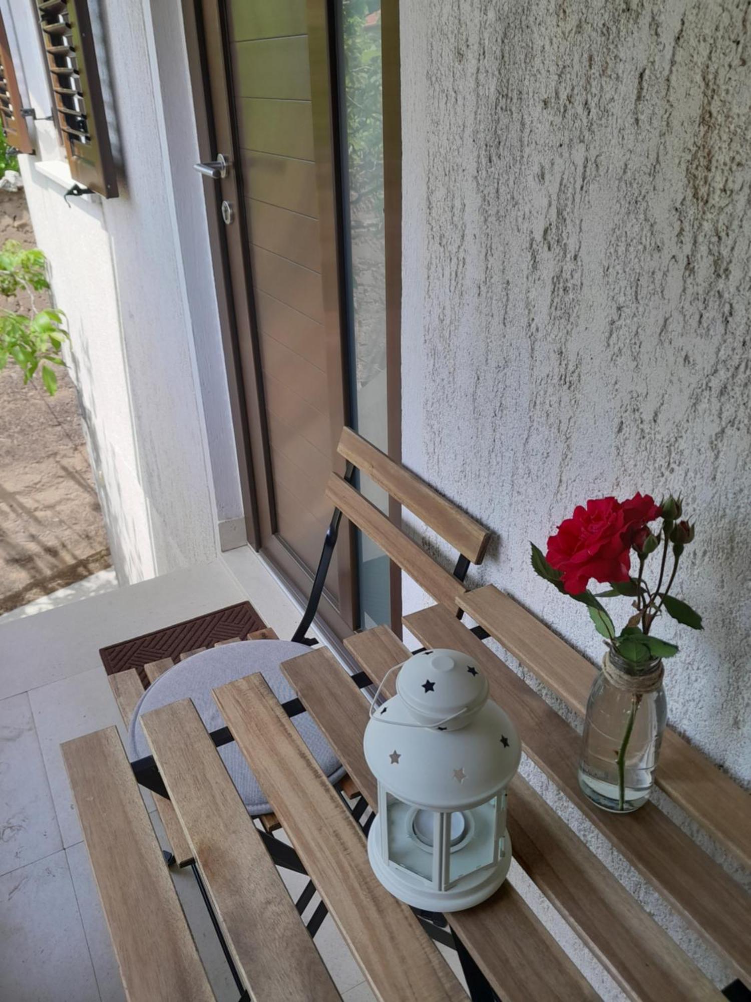 Apartments Renata - Brseč المظهر الخارجي الصورة