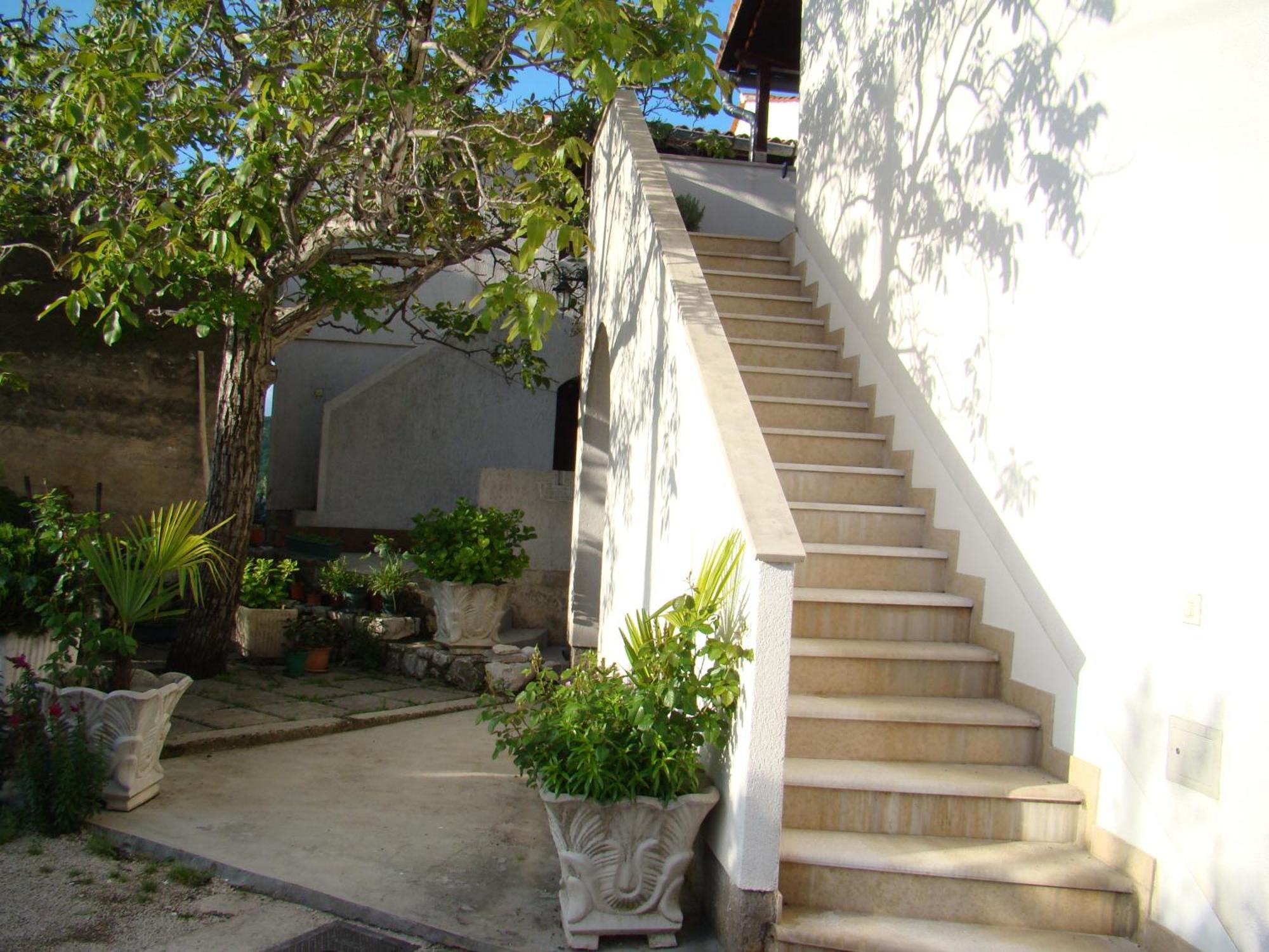 Apartments Renata - Brseč المظهر الخارجي الصورة