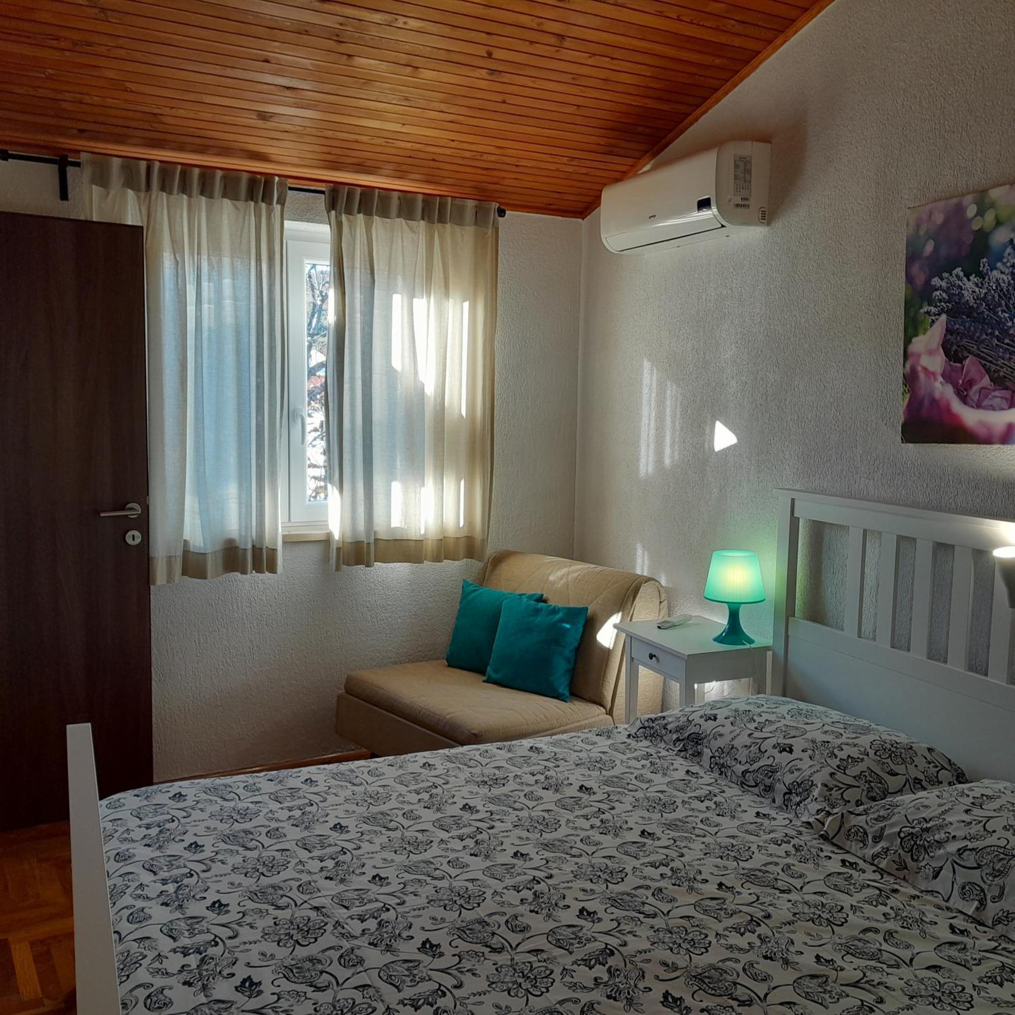 Apartments Renata - Brseč المظهر الخارجي الصورة